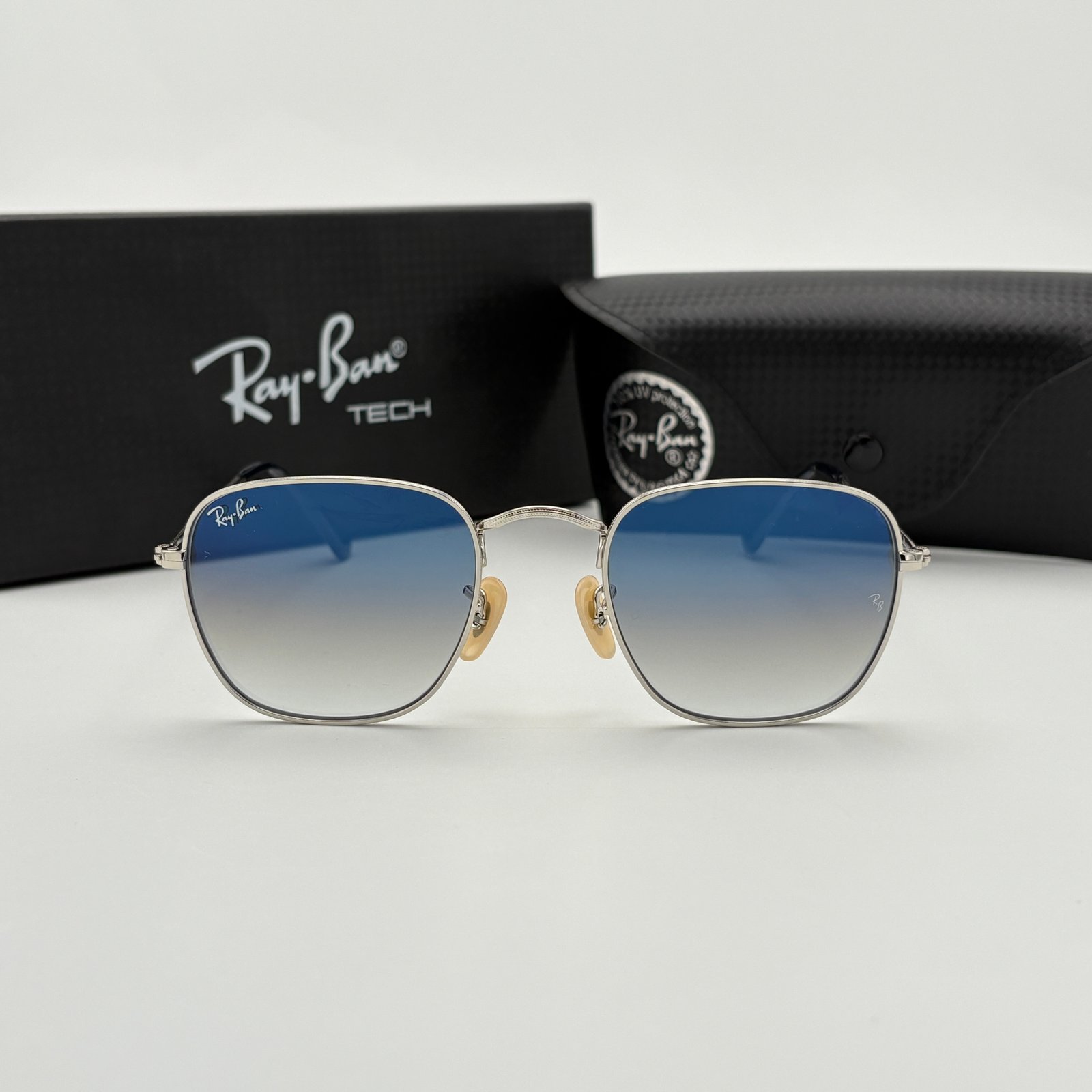 Ray-Ban 3857