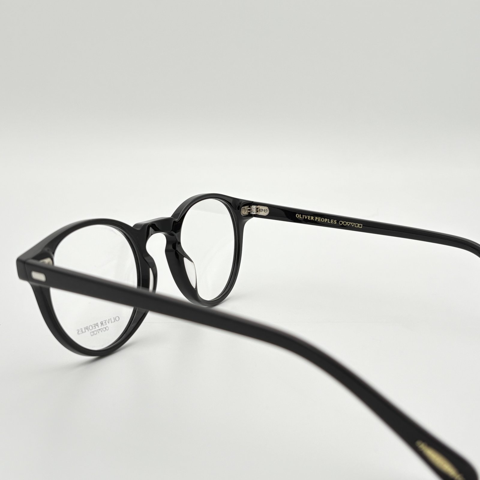 OLIVER  ROUND - custom