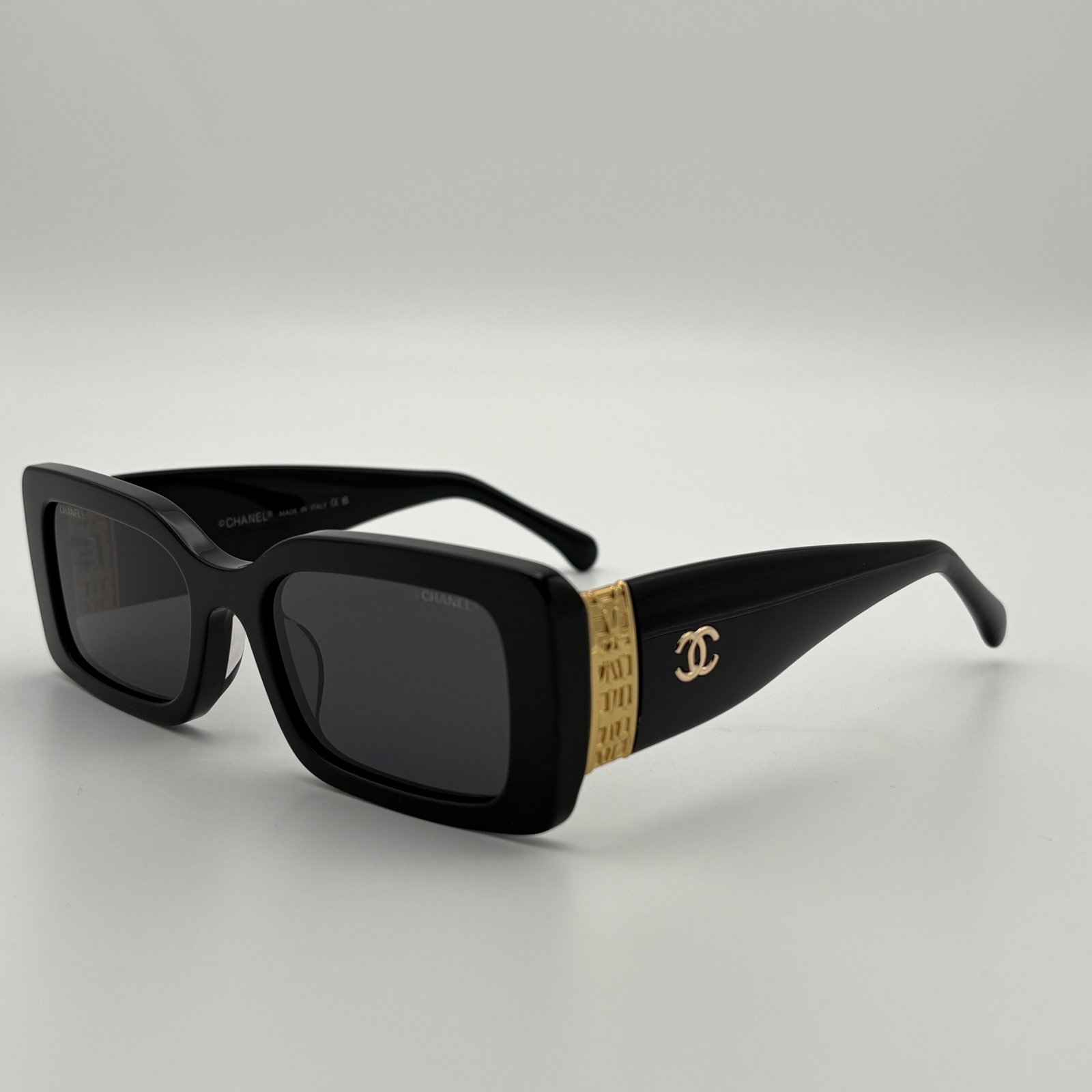 Chanel Ladies - custom