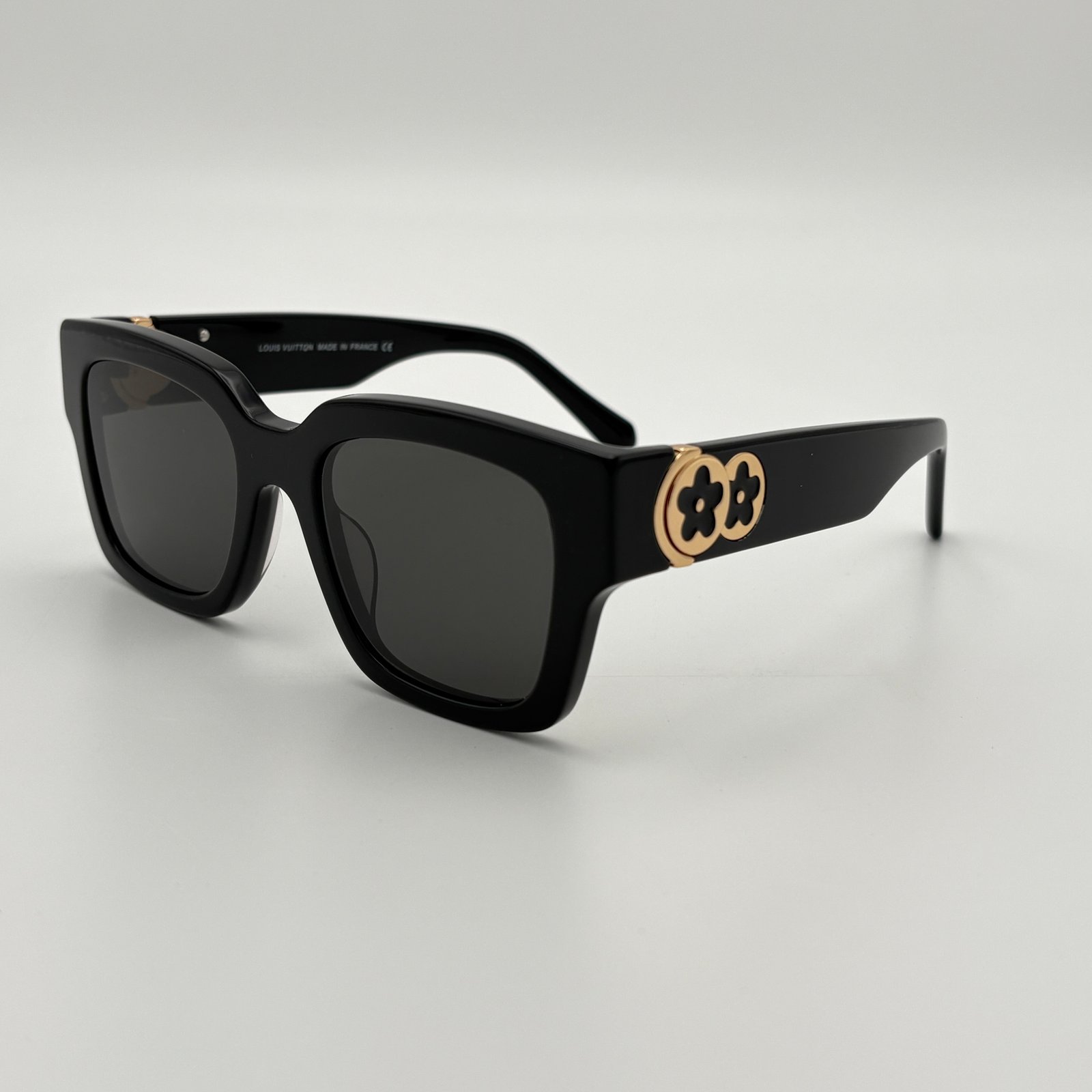 Louis Vuitton Black Squar - custom