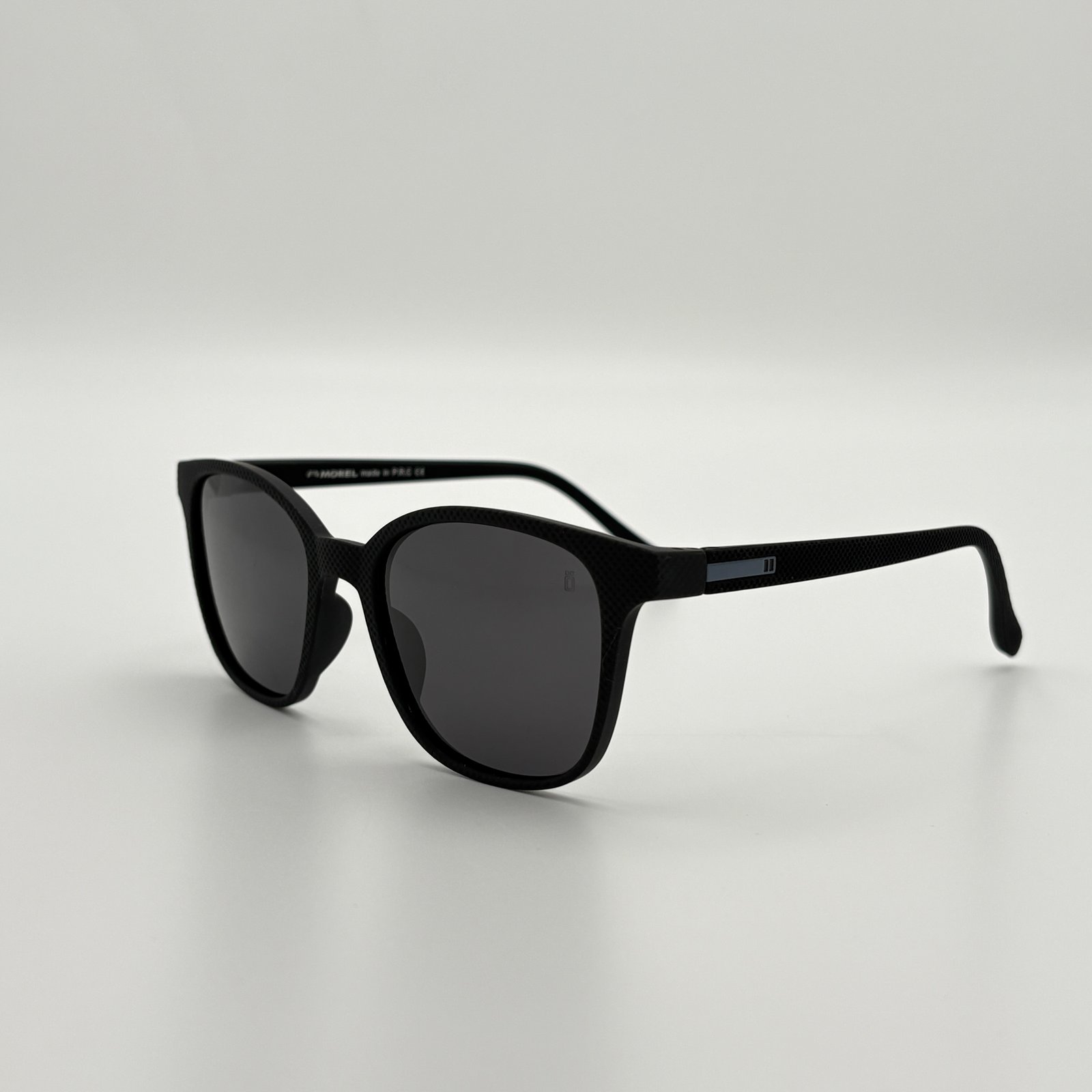 Morel Polarized  Round