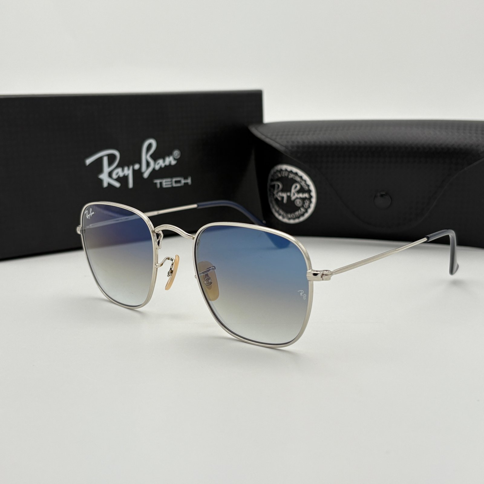 Ray-Ban 3857
