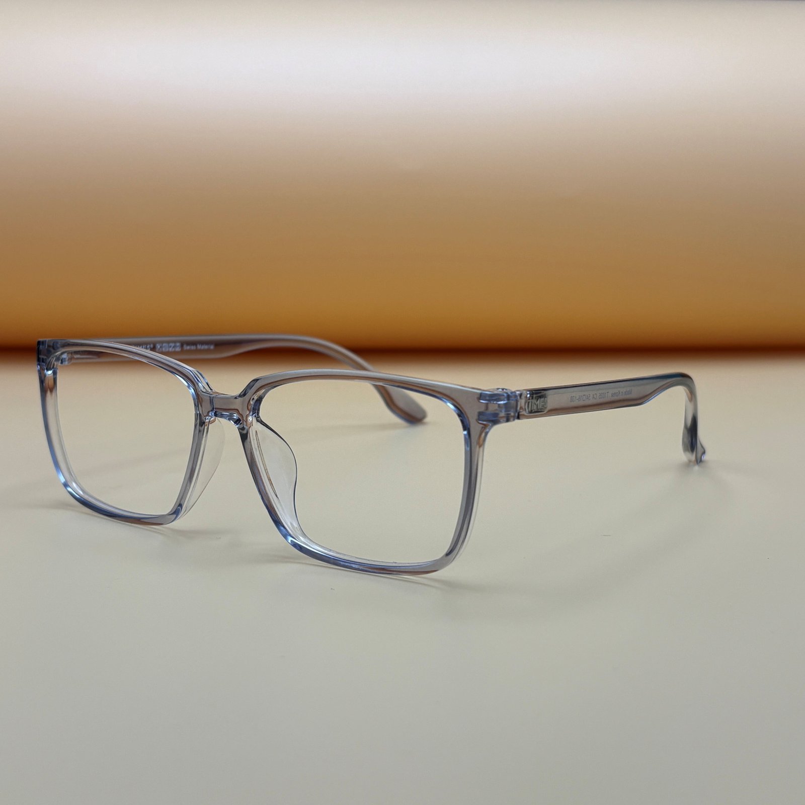 Lightweight Transparent - 