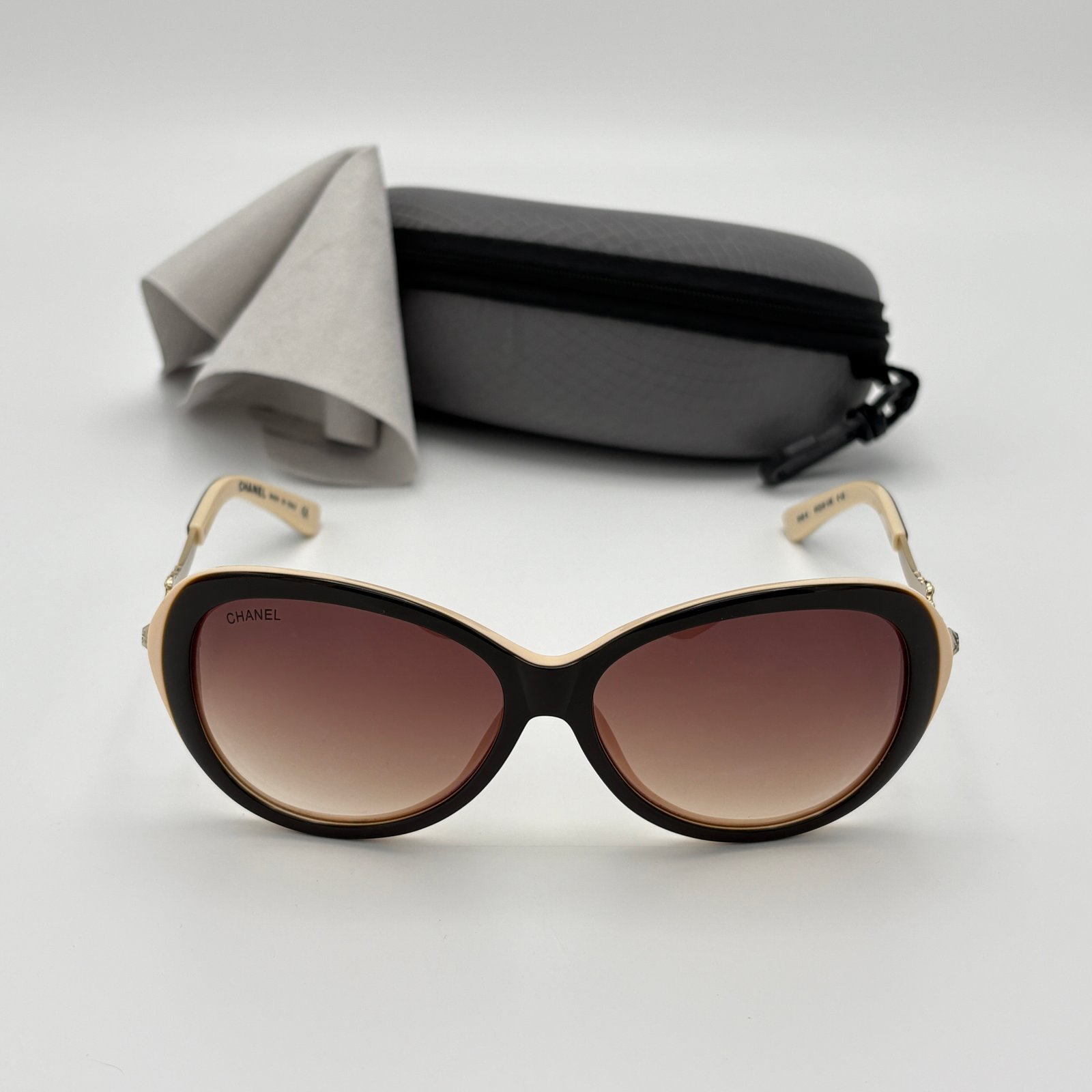 Chanel Luxe Shades